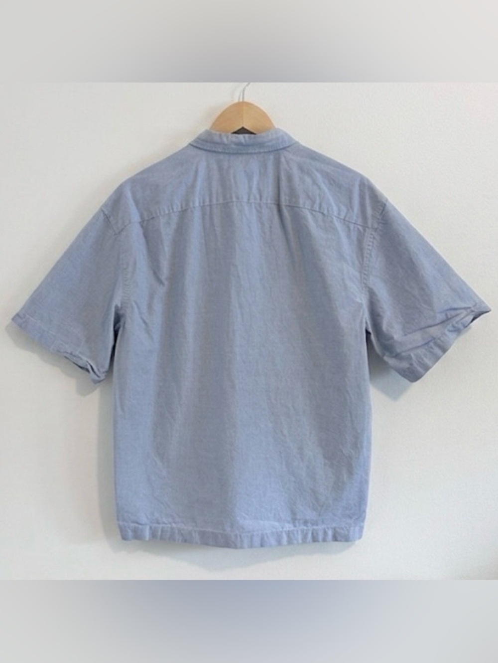 American Eagle Blue Button Down Shirt Men’s Small 100% Cotton Relaxed Fit Preppy - Picture 2 of 11